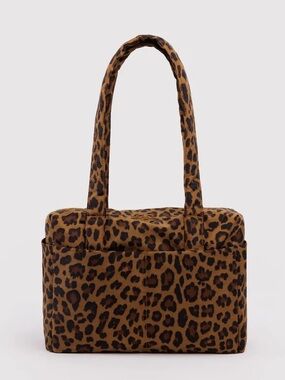 BAGGU Everyday Cloud Bag
Leopard NEW WITH TAGS NWT